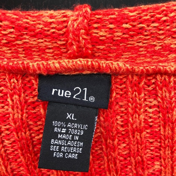 Rue 21 Women’s Long Sleeve Hooded Sweater Pullover - Picture 2 of 8